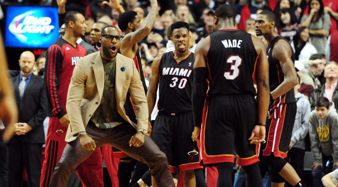 Bosh se viste de LeBron para destronar a los usurpadores del trono de la NBA