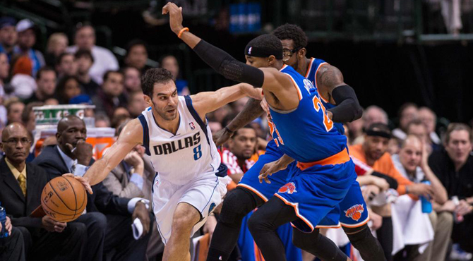 Carmelo se le atraganta a Dallas a pesar de los dobles d�gitos de Calde