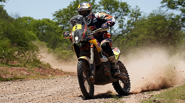 Coma mantiene a raya a Barreda