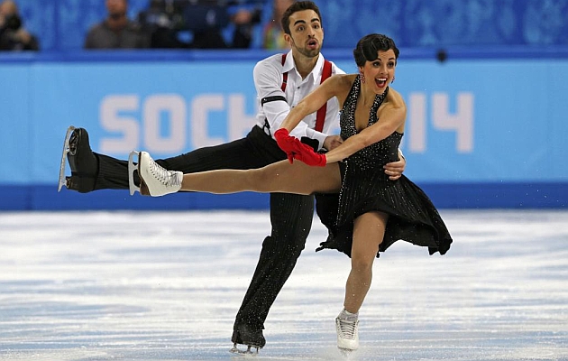 Sara Hurtado y Adri� D�az durante su actuaci�n / REUTERS