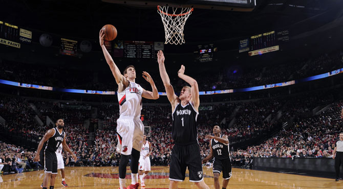 Claver explota en Portland y derriba las puertas de la NBA con 13 puntos