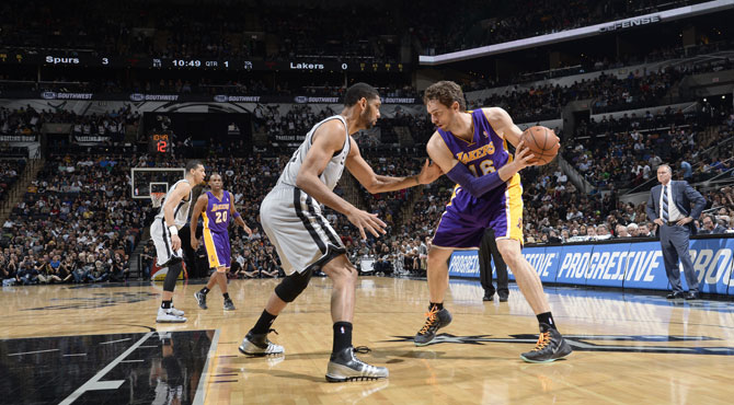 Los hist�ricos '13 Spurs' borran a los Lakers de 'Mr. Doble Doble' Gasol de los playoffs