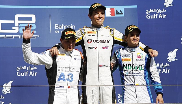 De izquierda a derecha, Trummer, Palmer y Leal en el podio de Bahr�in / Foto: GP2Series