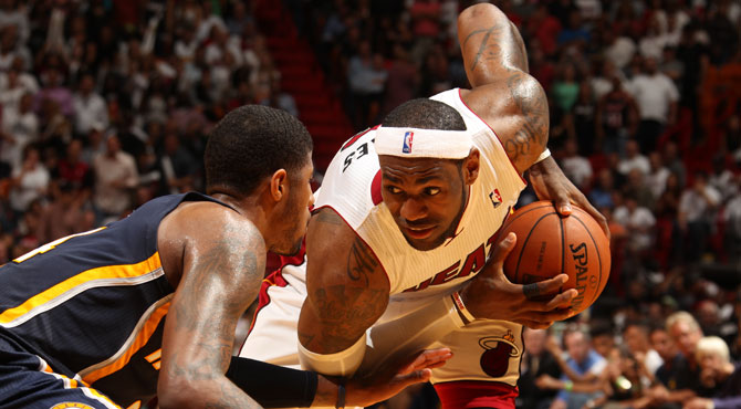 Los Spurs ganan el 'comod�n del p�blico' y LeBron le baja los humos a su supuesta n�mesis