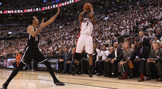 Lowry enfr�a a los Nets y los Raptors sobreviven a su extinci�n