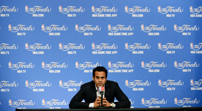 Spoelstra reconoce la superioridad de los Spurs
