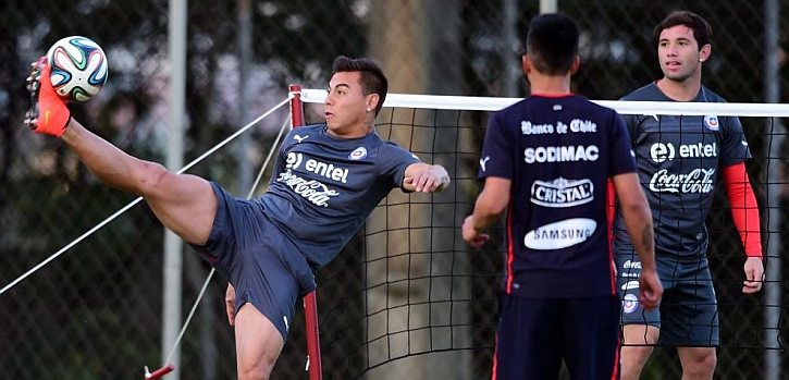 Vargas: "Superar la defensa de Holanda no ser� f�cil"