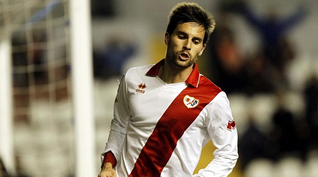 Adri�n Gonz�lez, primer fichaje del Elche