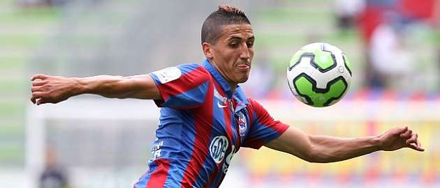 El Elche refuerza el centro del campo con Faycal Fajr
