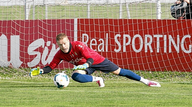 Alberto Garc�a, durante un entrenamiento en Mareo / Tuero - Arias (Marca)
