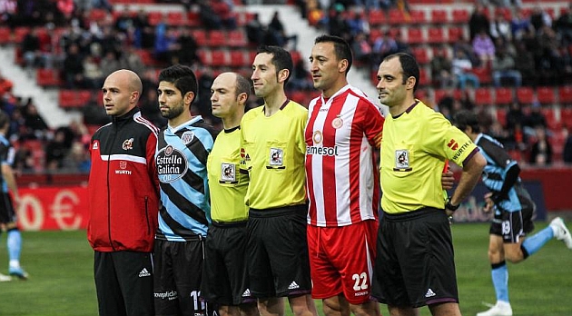 Migue, como capit�n del Girona en el partido ante el Lugo / Eddy Kelele (Marca)