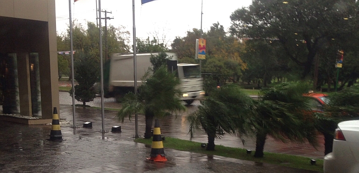 Un temporal amenaz� el Alemania-Argelia