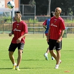 El club bermell�n reduce costes de plantilla