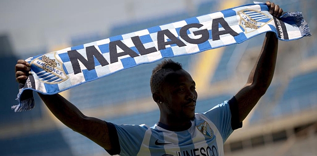Arthur Boka en su presentaci�n como jugador del M�laga