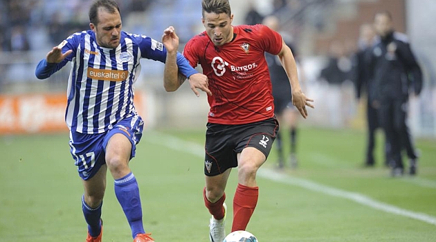 R�os, en el partido del Mirand�s en Mendizorroza / Lino Gonz�lez (Marca)