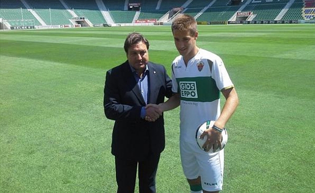 A Mourinho le gust� el proyecto del Elche, quer�a que jugase en Espa�a