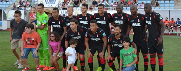 Un doblete de Ortu�o da la victoria al Granada