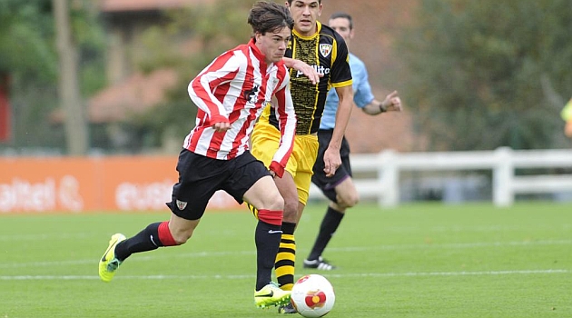 El Tenerife logra la cesi�n de Iker Guarrotxena