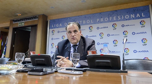 El futuro de Murcia y Racing se
conocer� este jueves al mediod�a