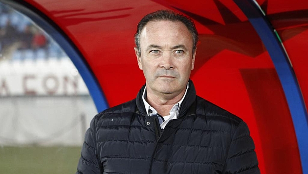 Juan Ignacio Mart�nez en su primer partido como entrenador Almeriense. Foto: Curro Vallejo