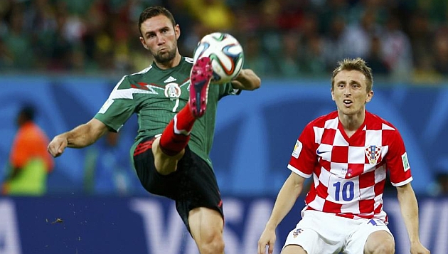 El Granada ficha al lateral izquierdo mexicano Lay�n y lo cede al Watford