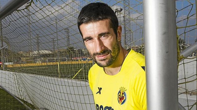 Cani busca una salida