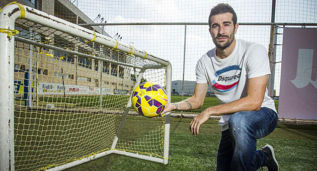 Cani posa para MARCA / Carme Ripolles