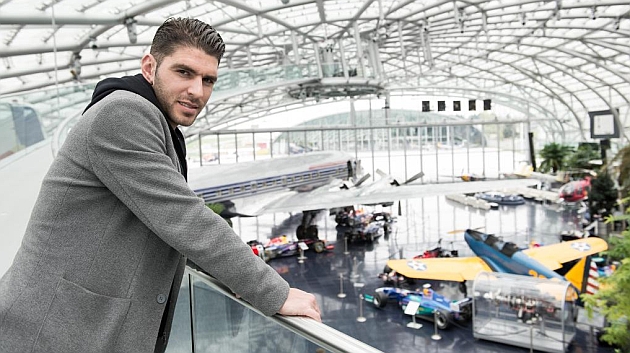 Jonathan Soriano pos para MARCA en Salzburgo.