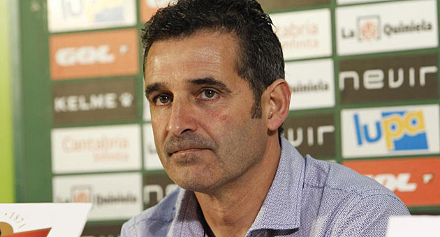 Pinillos en rueda de prensa / Jos� Ram�n Gonz�lez