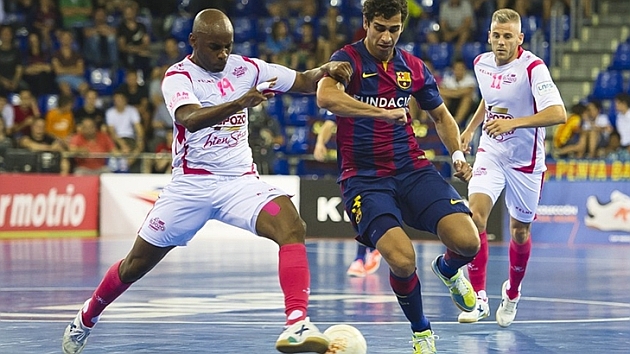 Una imagen del duelo de este mi�rcoles entre el Barcelona y ElPozo. Foto: LNFS.es