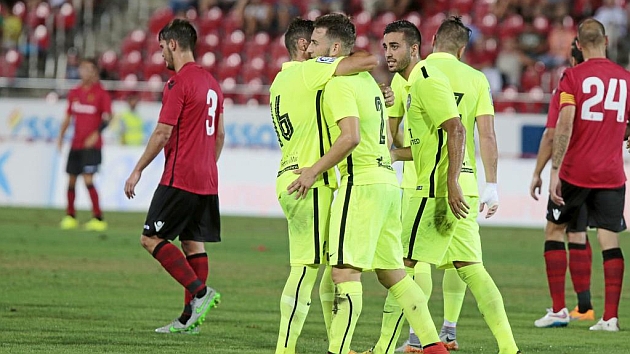 Los laterales deciden la victoria del Levante