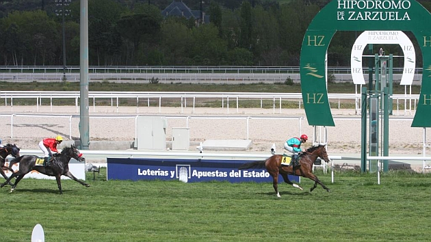 Noozhoh Canarias vence con gran autoridad