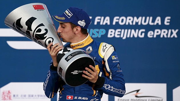 Buemi gana en Pek�n el primer gran premio de la temporada