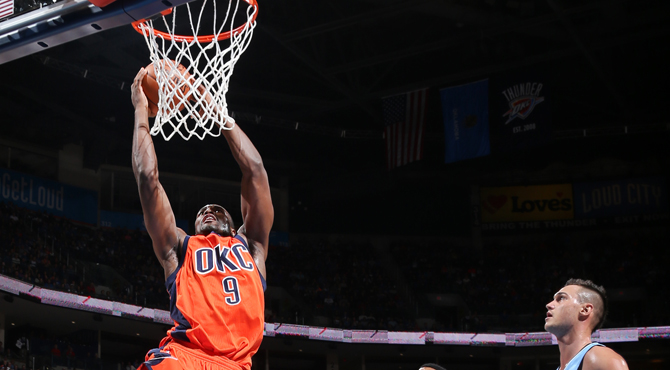 Ibaka vuelve a volar tras postularse para volver a ser �BA