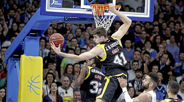 Madrid, Bar�a y Valencia ya han preguntado Juancho Hernang�mez