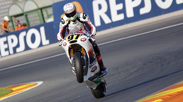 Vierge celebra la pole en Cheste