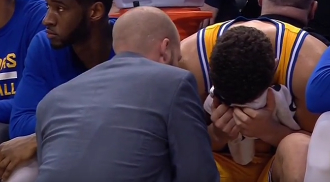 El tobillo de Klay Thompson pone dolor al 23-0 de los Warriors