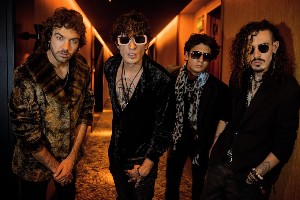 Ultraligera, sin miedo a la censura: "'Lapsus' empieza con que si la usas bien, la droga es medicina y leer, rebeldía"