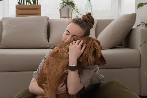 "¿Cómo voy a llorar por un perro?": por qué la muerte de una mascota duele tanto